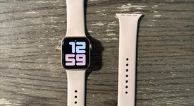 Good
													Apple Watch Series 6 40mm - Gold, A2291 - GPS, Aluminum, photo 1 of 4