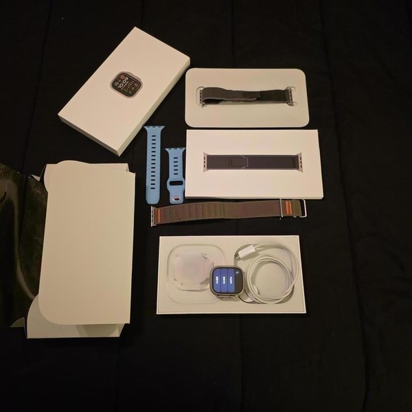 Apple Watch Ultra 2 49mm - Unlocked, Natural, A2986