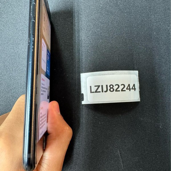 Apple iPhone SE 3rd Gen 2022 - Unlocked, 64 GB, Midnight, A2595