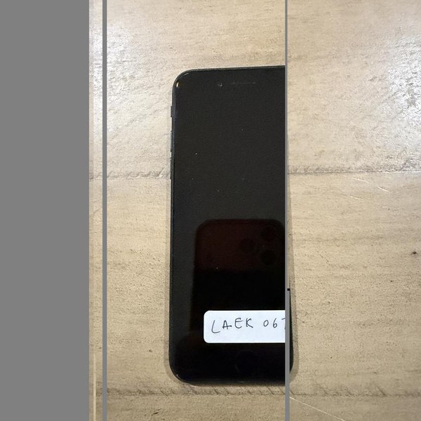 Apple iPhone SE 3rd Gen 2022 - Unlocked, 64 GB, Midnight, A2595