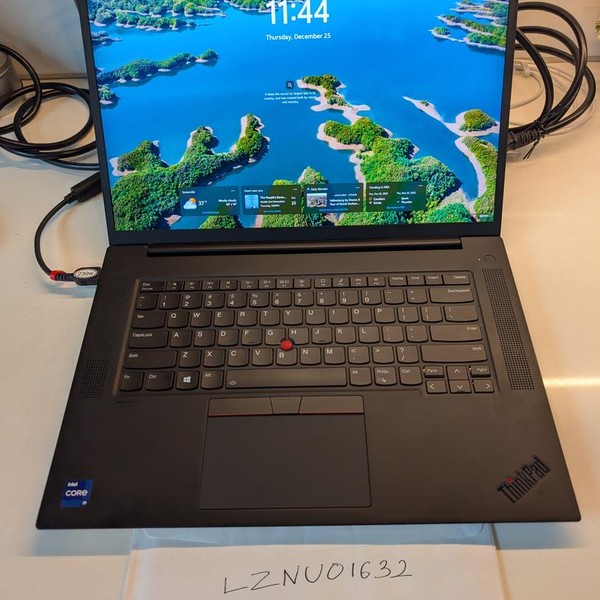 Lenovo ThinkPad P1 16 inch (4th Gen) - 1 TB, Black, 32 GB, Intel Core i9
