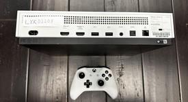 Good
													Xbox One S (2016) - White, 500 GB, photo 4 of 7