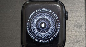 Good
													Apple Watch SE 2nd Gen 44mm - Unlocked, Midnight, A2727 - Cellular, Aluminum, photo 1 of 9