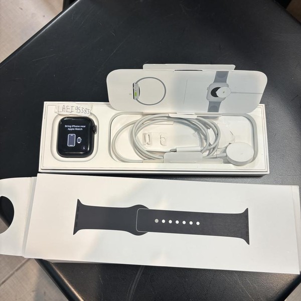 Apple Watch SE (2nd Gen) 44mm - Unlocked, Midnight, A2727 - Cellular, Aluminum