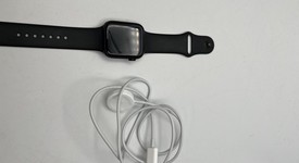 Good
													Apple Watch SE 2nd Gen 44mm - Unlocked, Midnight, A2727 - Cellular, Aluminum, photo 2 of 7