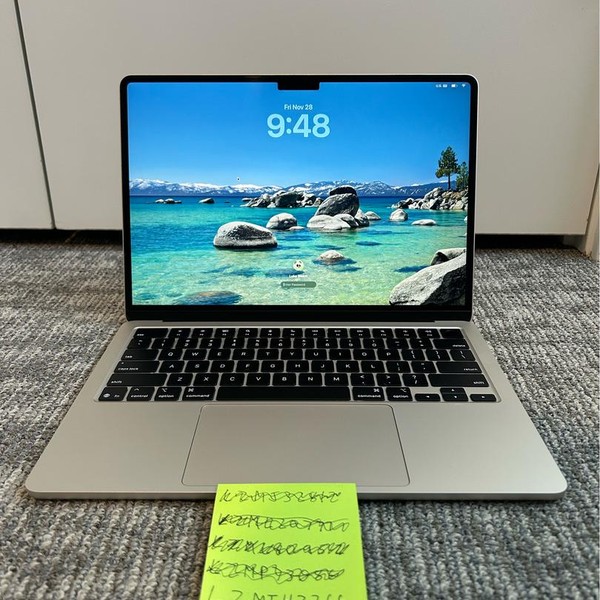 MacBook Air 2025 (M4) - 13 inch - 256 GB, Starlight, 16 GB, Apple M4