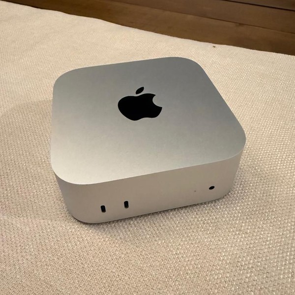 Mac Mini 2024 - 2 TB, 64 GB, Apple M4 Pro 14-core