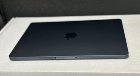 Fair
													MacBook Air 2022 - 13" - Apple M2, Midnight, 256 GB, 8 GB, photo 5 of 11