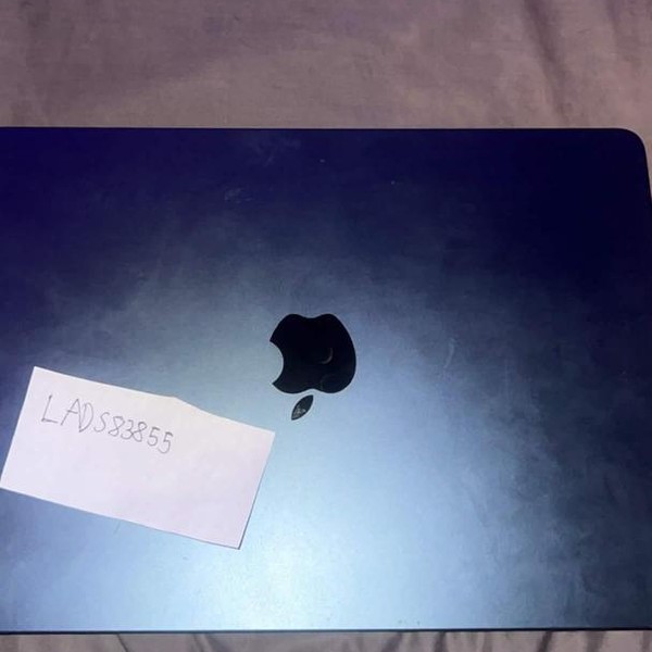 MacBook Air 2024 (M3) - 13 inch - 256 GB, Midnight, 8 GB, Apple M3, 8-core GPU