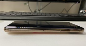 Good
													Apple iPhone Xs - Unlocked, Gold, 256 GB, A1920, photo 5 of 9