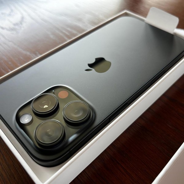 Apple iPhone 16 Pro - Unlocked, 256 GB, Black, A3083