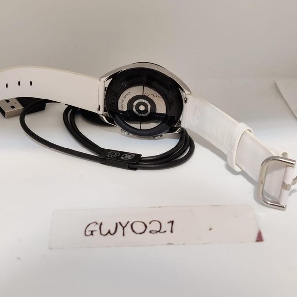 Samsung Galaxy Watch3 - Unlocked, Mystic Silver, 45mm