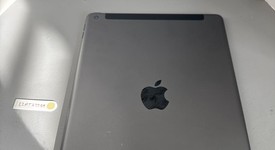 Good
													Apple iPad 9th Gen - Unlocked, Gray, 64 GB, A2603, photo 4 of 6