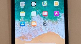 Good
													Apple iPad 6th Gen - Unlocked, Gray, 32 GB, A1954, photo 3 of 3