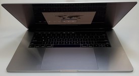 Good
													MacBook Pro 2018 (With Touch Bar) - 15" - I7, Gray, 1 TB, 32 GB, photo 1 of 4