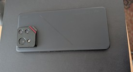 Mint
													Asus ROG Phone 9 Pro - Unlocked, Phantom Black, 1 TB, 24 GB, photo 5 of 12