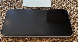 Good
													Apple iPhone Xr - AT&T, White, 64 GB, A1984, photo 5 of 9