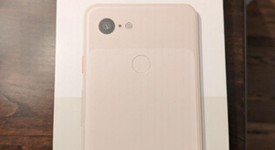Mint
													Google Pixel 3 - Unlocked, Pink, 64 GB, Google Edition, photo 3 of 10