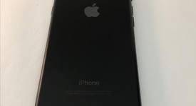Mint
													Apple iPhone 7 - Unlocked, Black, 128 GB, A1660, photo 2 of 8