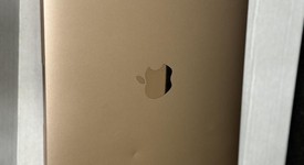 Good
													MacBook Air 2020 - 13" - I3, Gold, 256 GB, 8 GB, photo 3 of 9