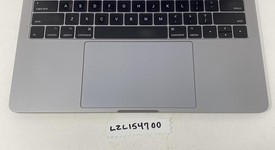 Fair
													MacBook Pro 2017 (With Touch Bar) - 13" - I5, Gray, 256 GB, 8 GB, photo 4 of 10