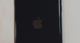 Good
													Apple iPhone SE 2nd Gen 2020 - Xfinity, Black, 128 GB, A2275, photo 3 of 3