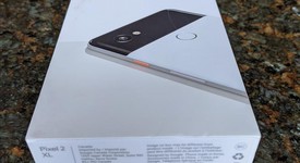 Good
													Google Pixel 2 XL - Unlocked, Black & White, 64 GB, Google Edition, photo 3 of 14