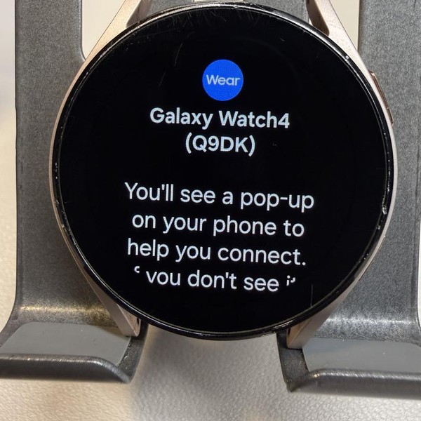 Samsung Galaxy Watch4 - Wi-Fi, Gold, 40mm