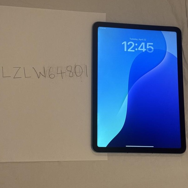 Apple iPad Air 5th Gen - Unlocked, 256 GB, Blue, A2589