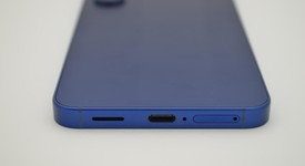 Good
													Samsung Galaxy S25 - Unlocked, Navy Blue, 128 GB, 12 GB, SM-S931U1, photo 3 of 11