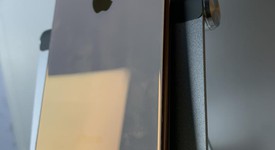 Good
													Apple iPhone Xs Max - Unlocked, Gold, 256 GB, A1921, photo 3 of 6