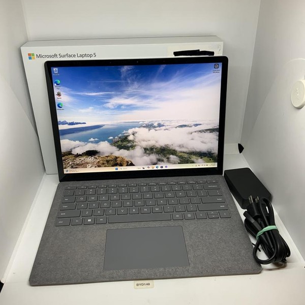 Microsoft Surface Laptop 5 - 256 GB, Platinum, 8 GB, Intel Core i5, 13.5 inch