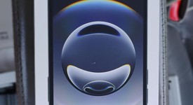 New
													Apple iPhone 16e - AT&T, Black, 128 GB, A3212, photo 3 of 4