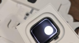 Mint
													Apple Watch Series 10 42mm - Black, A2997 - GPS, Aluminum, photo 5 of 13