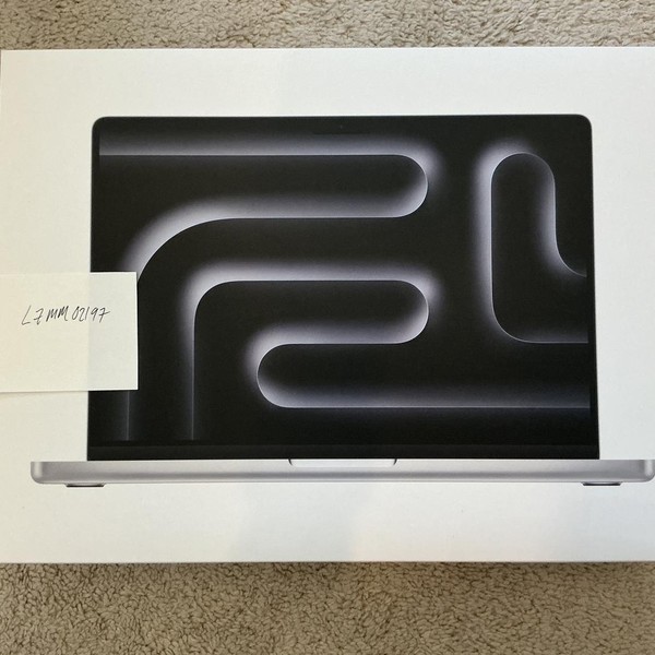MacBook Pro 2024 - 14 inch - 1 TB, Silver, 36 GB, Apple M4 Max 14-core