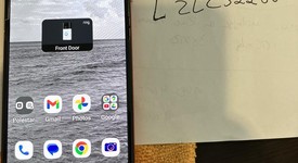 Mint
													Motorola Razr (2024) - Unlocked, Orange, 256 GB, 8 GB, photo 2 of 11