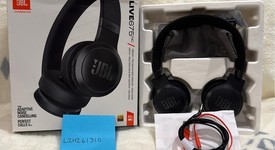 Used
													JBL Live 675NC - Black, photo 1 of 2