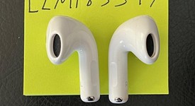 Used
													Apple AirPods 4th Gen - Standard, photo 4 of 5
