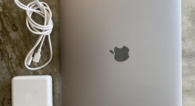 Good
													MacBook Pro 2018 (With Touch Bar) - 15" - I9, Gray, 1 TB, 32 GB, photo 4 of 5