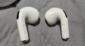 Used
													Apple AirPods 3rd Gen - MagSafe Case, photo 1 of 5