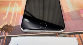 Good
													Apple iPhone SE 2nd Gen 2020 - Unlocked, White, 128 GB, A2275, photo 2 of 8