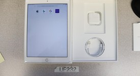 Mint
													Apple iPad 6th Gen - Wi-Fi, Silver, 32 GB, A1893, photo 1 of 8
