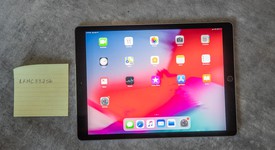 Good
													Apple iPad Pro 12.9" 2nd Gen 2017 - Verizon, Gray, 512 GB, photo 3 of 4