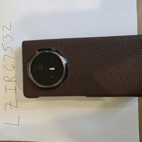 Honor Magic V3 - Unlocked Non-US, 512 GB, Brown, 12 GB