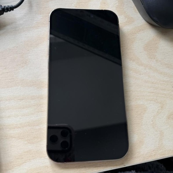 Apple iPhone 14 Pro - Unlocked, 256 GB, Gold, A2650