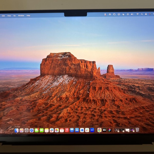 MacBook Pro 2021 - 14 inch - 1 TB, Gray, 16 GB, Apple M1 Pro 10-core