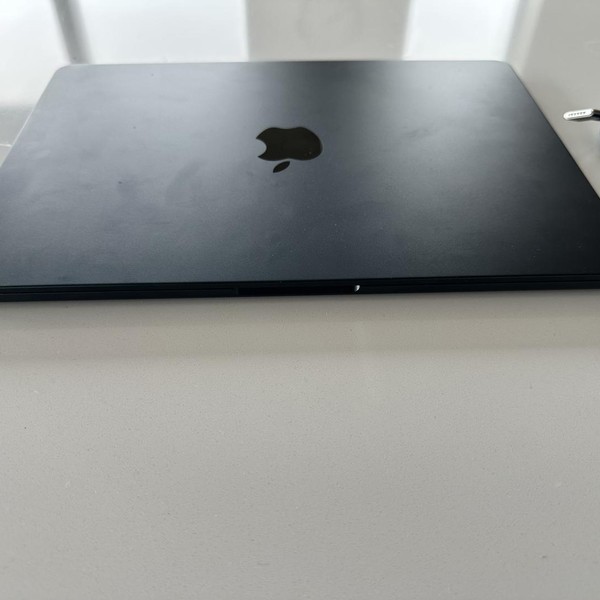 MacBook Air 2025 (M4) - 13 inch - 256 GB, Midnight, 16 GB, Apple M4