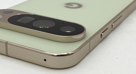 Mint
													Google Pixel 10 Pro - Unlocked, Jade, 256 GB, G4QUR, photo 4 of 5