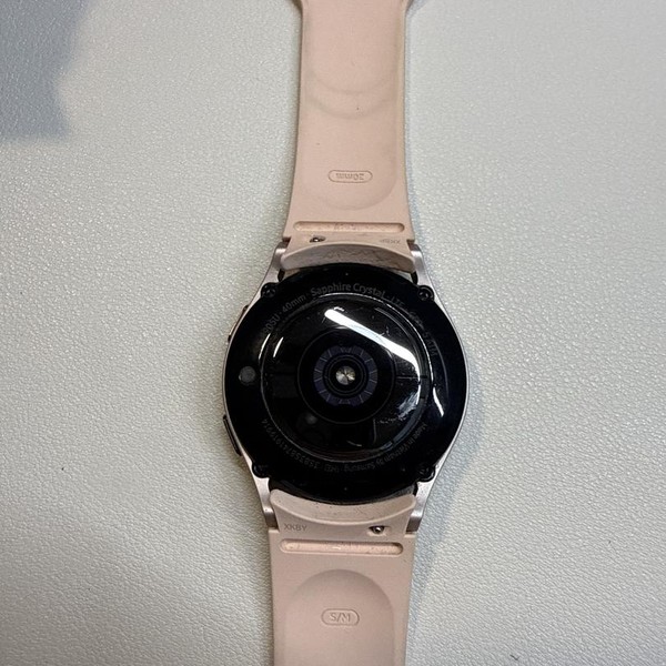 Samsung Galaxy Watch5 - Unlocked, Gold, 40mm