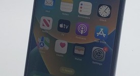 Good
													Apple iPhone Xs Max - Unlocked, Gray, 64 GB, A1921, photo 2 of 6